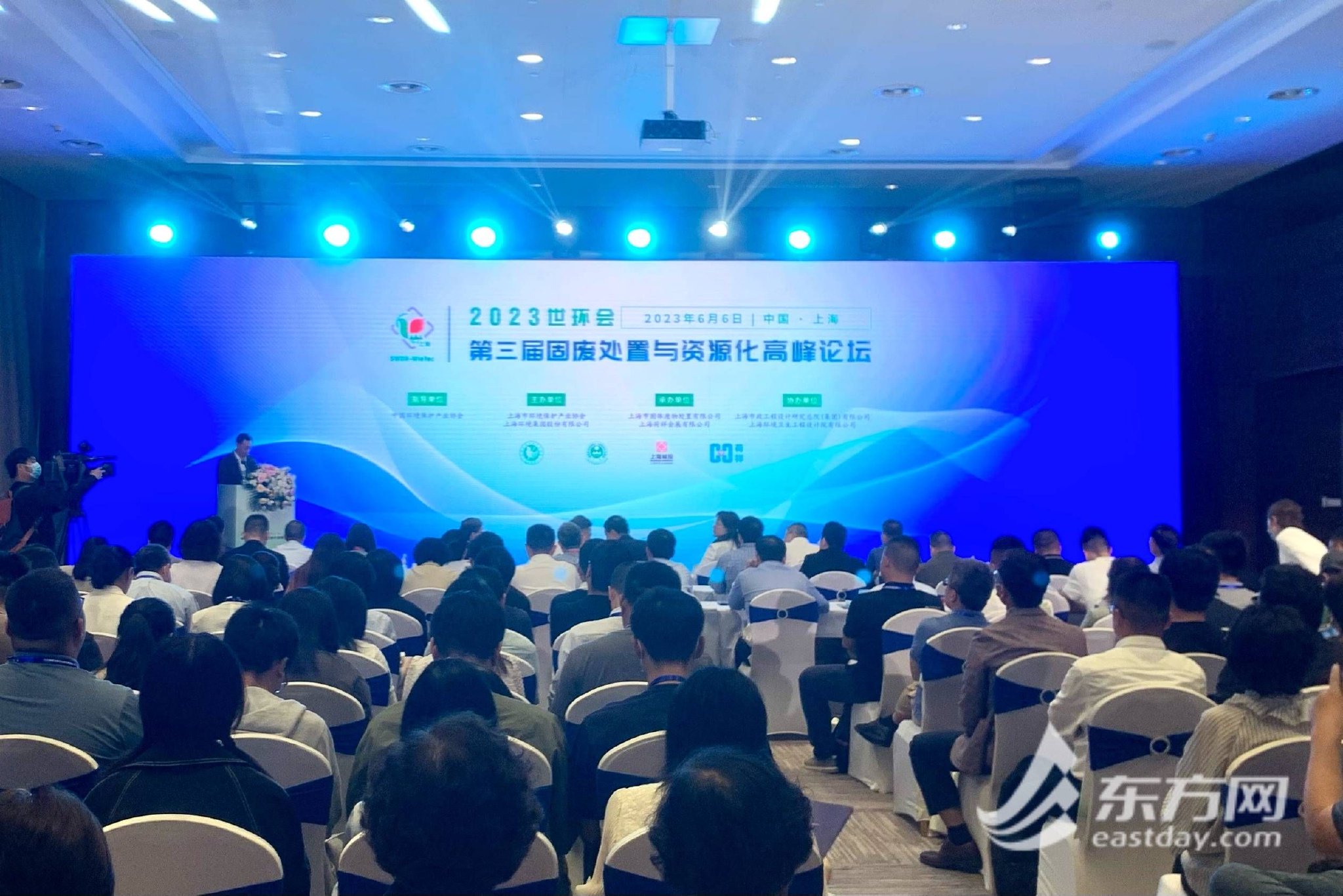 上海城投集团领导层更新，与自然美景的邂逅，探寻内心宁静之旅